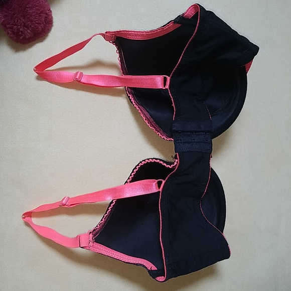 XOXO 38D black lace and pink bra - Picture 4 of 8